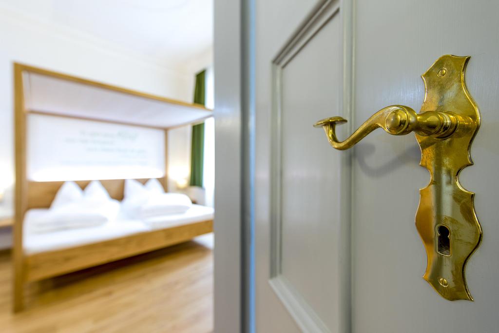 Symbolbild stilvolles Hotelzimmer