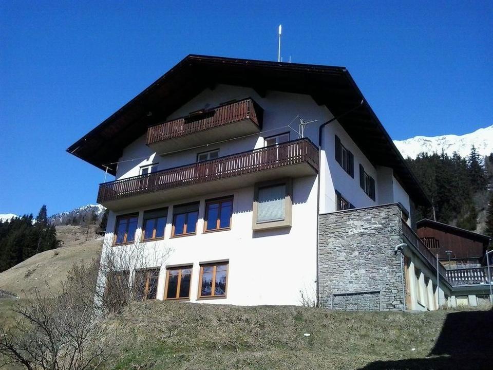 ehemalige Volksschule Hof