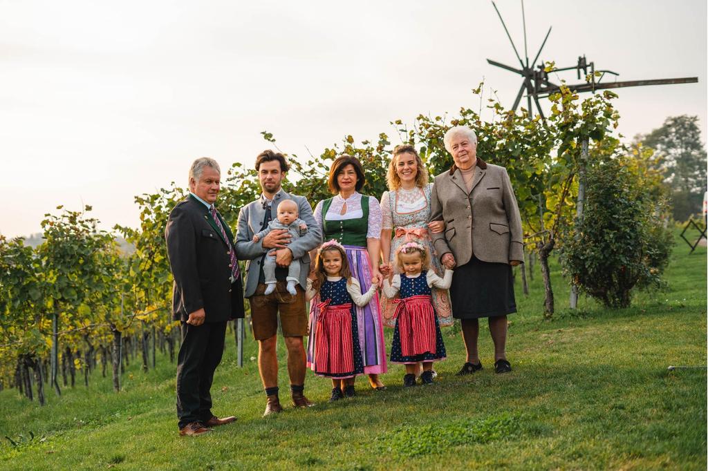 Weingut & Buschenschank Zweytick Gastgeber