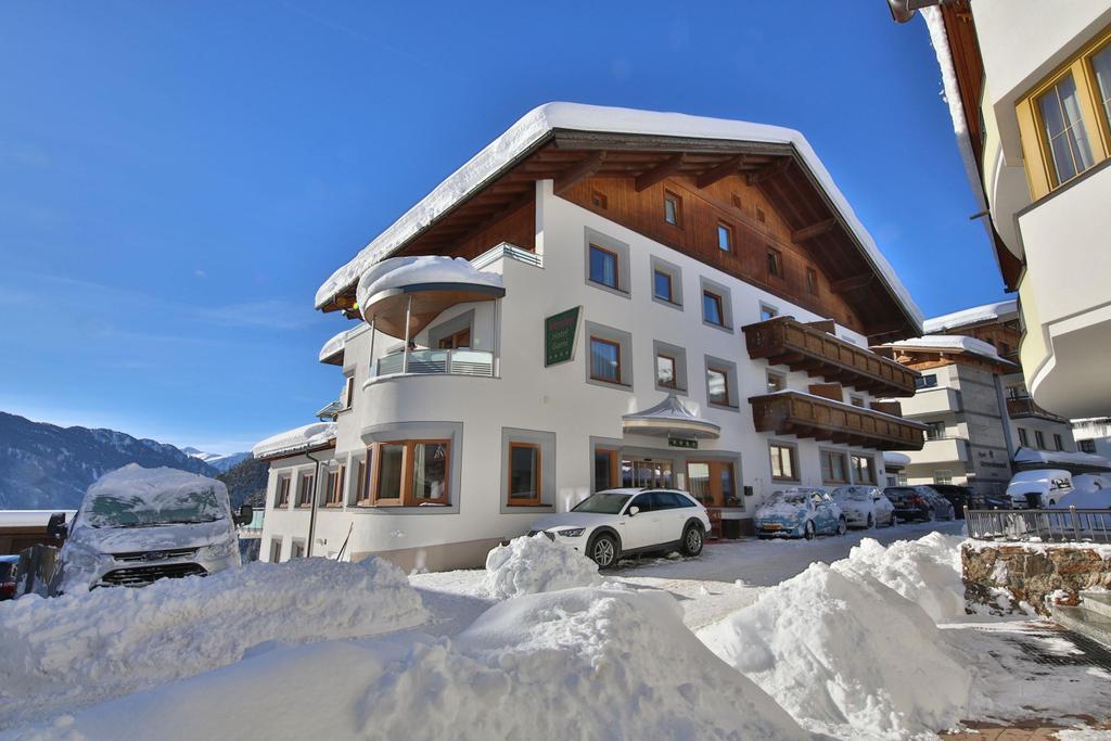 Hotel Garni Venier im Winter