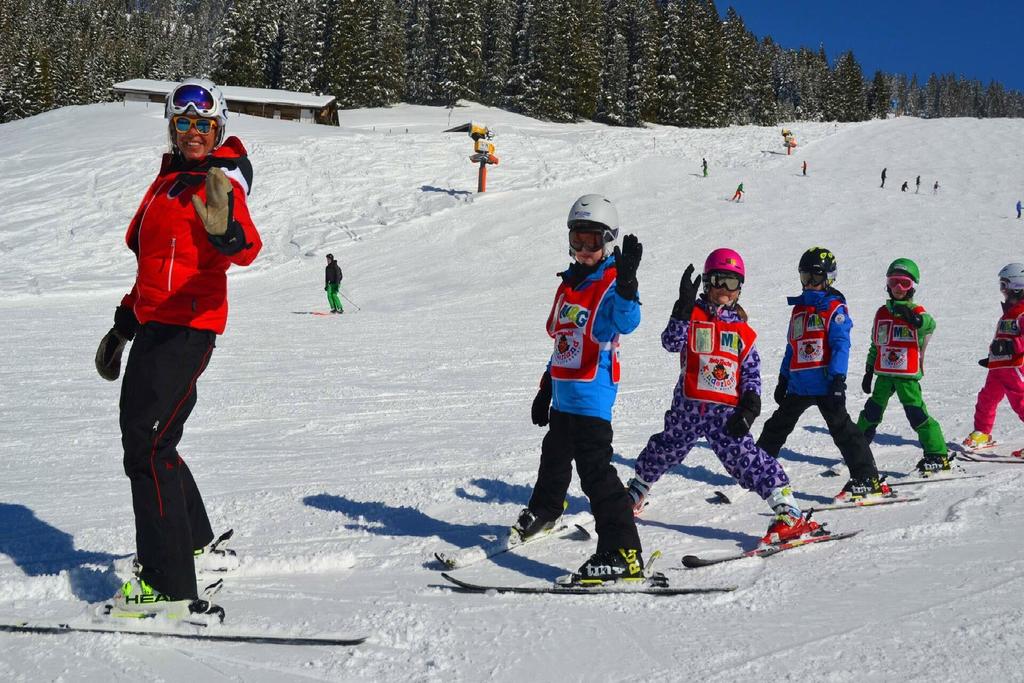 Rote Teufel Skilehrer