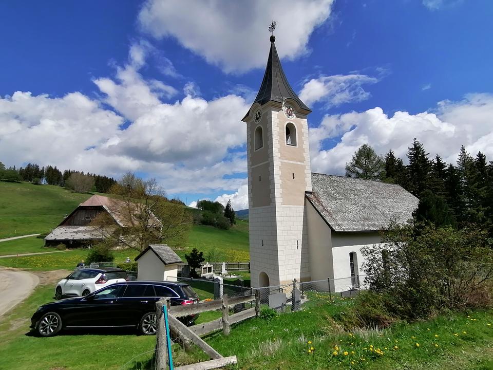 Pfarrkirche Hl. Martin in Dobritsch - Südansicht