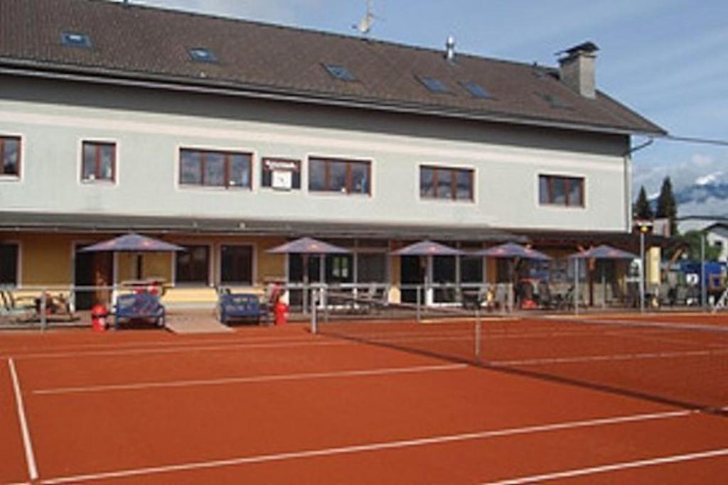 Tennisplätze