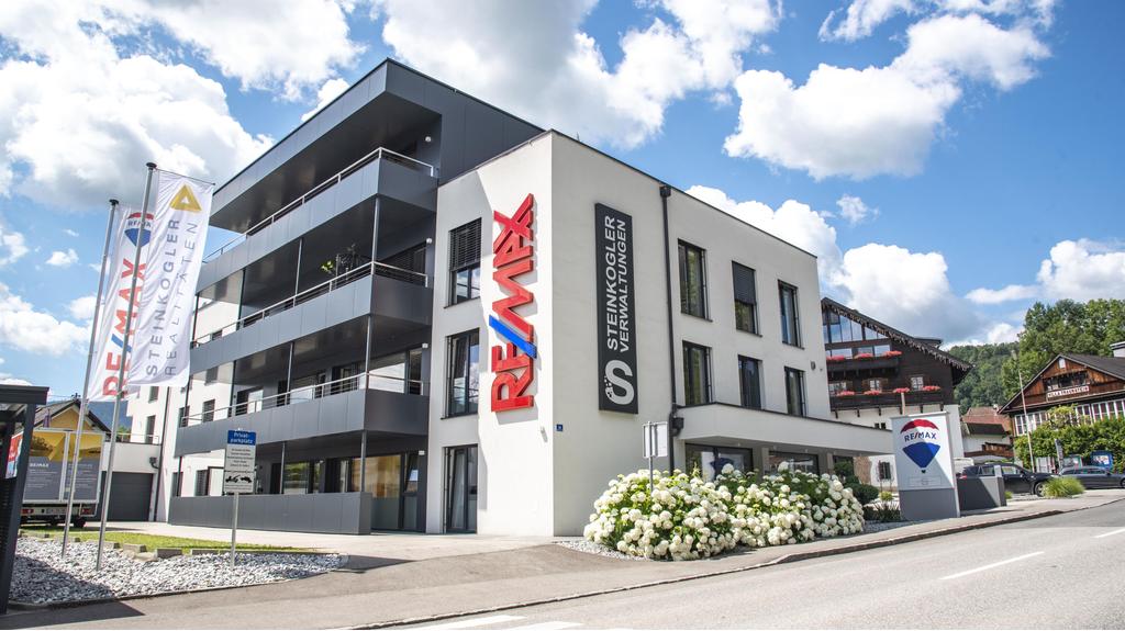 Remax Gebäude