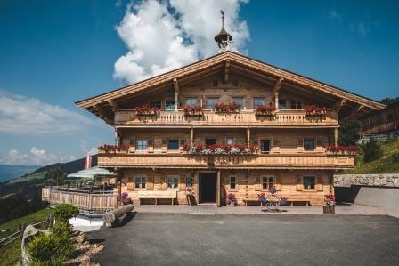 Nieding (2020)_Kitzbüheler Alpen - Brixental_Mathäus Gartner (FULL)4klein.jpg