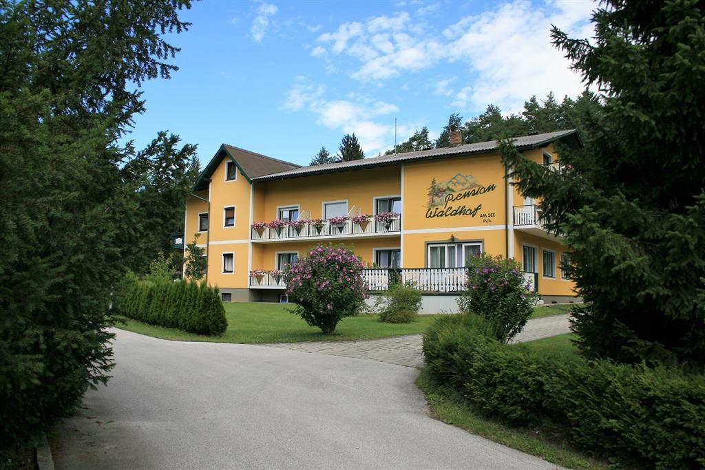 Pension Waldhof Südansicht
