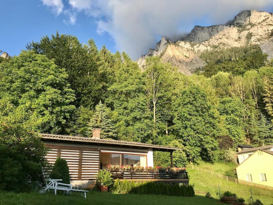 f6506b62-274c-4a83-9f4a-934b4e2a5134