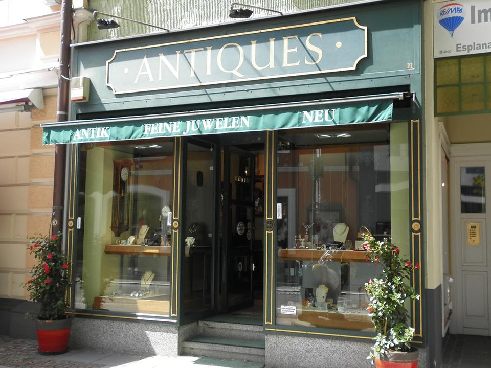 Baumann Antiques