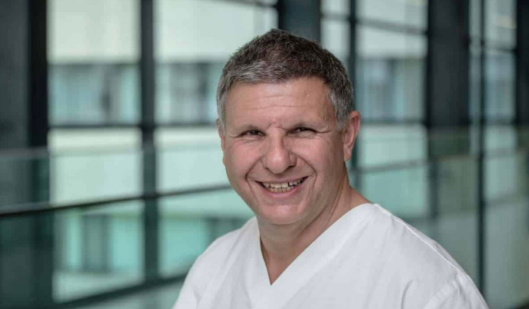 Dr. Schatzl