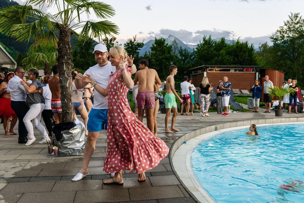 Latin Pool Party1
