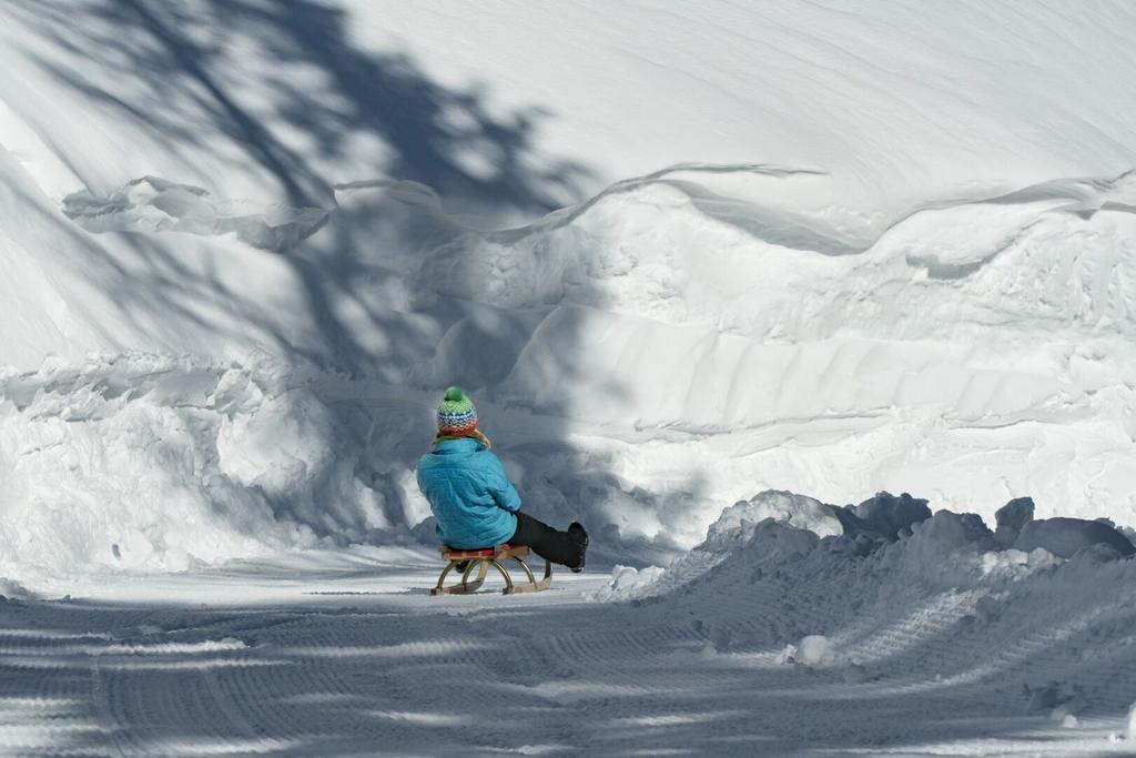 Rodeln_TVB Osttirol_Berg im Bild OG_Kals am Großglockner.jpg
