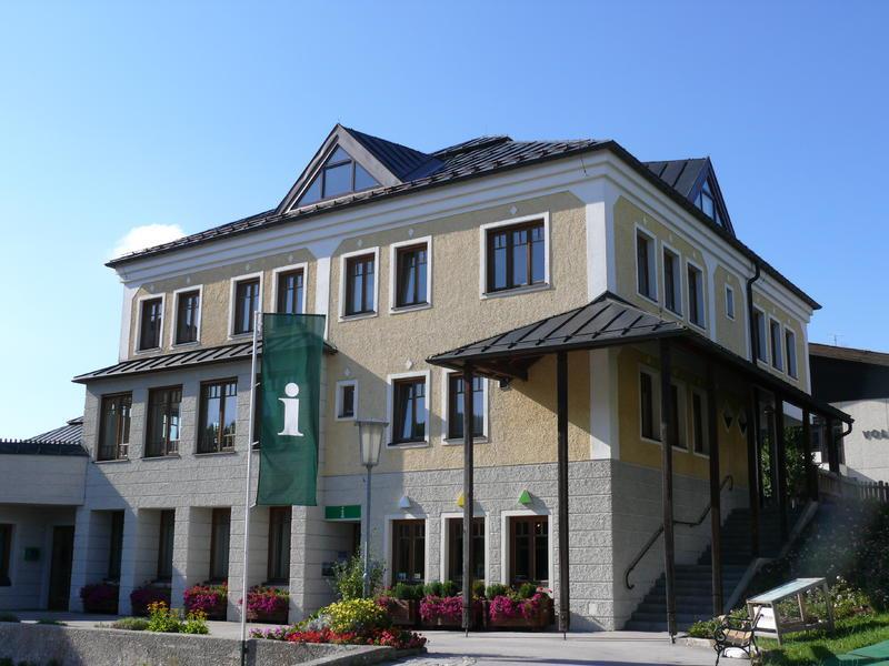 Gemeindezentrum Hof bei Salzburg