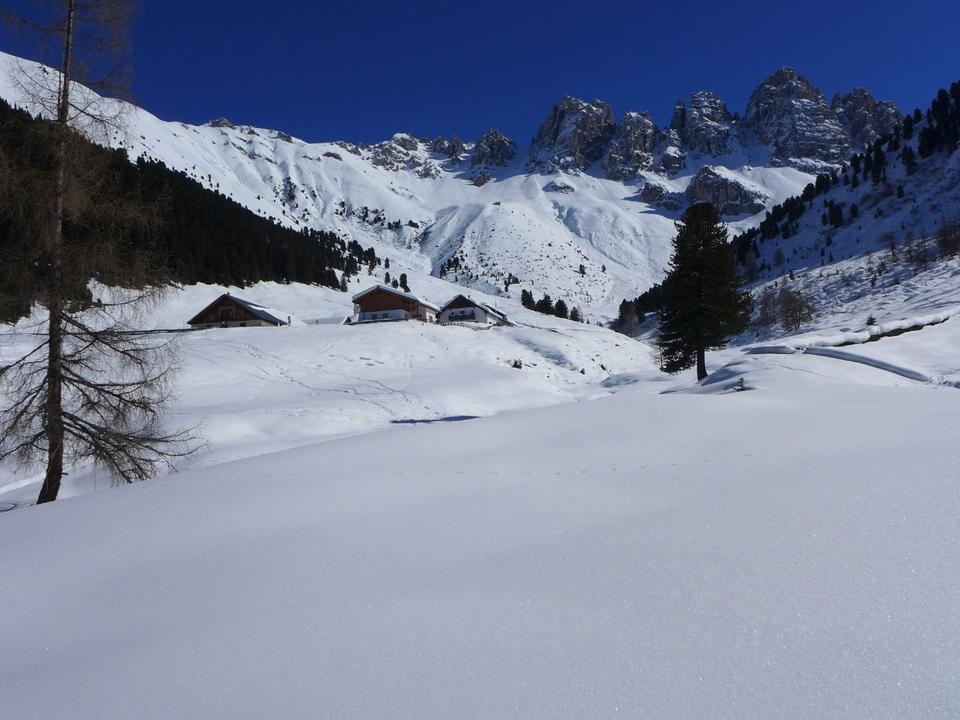 Kemater alm im Winter - HEIDI Foto.jpg