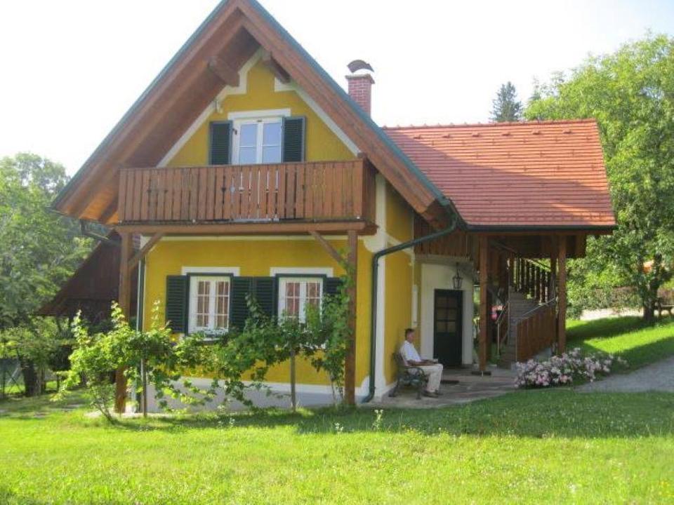 Winzerhaus mit Ferienwohnung und Zimmern