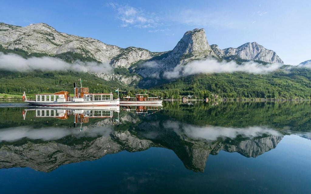 Schifffahrt, Grundlsee, Schiff am See