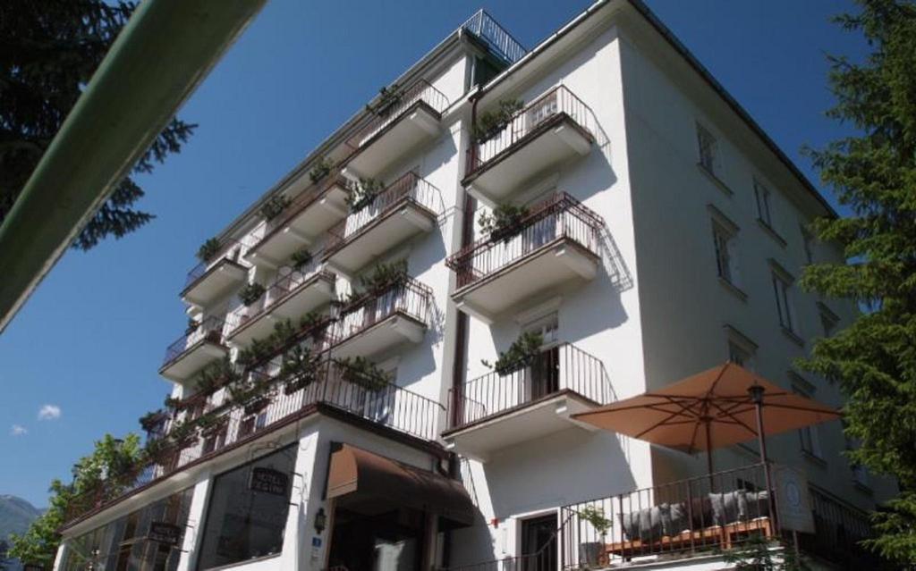 Regina2