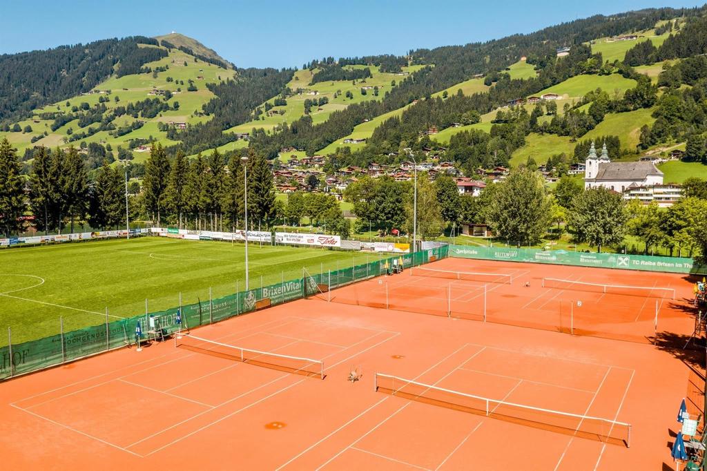 Tennis