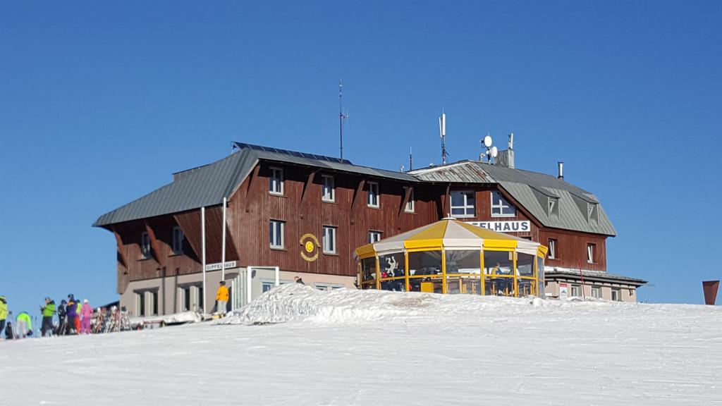 Gerlitzen Gipfelhaus 1