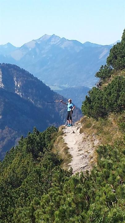 WANDERUNG ZUM STRIPSENJOCHHAUS