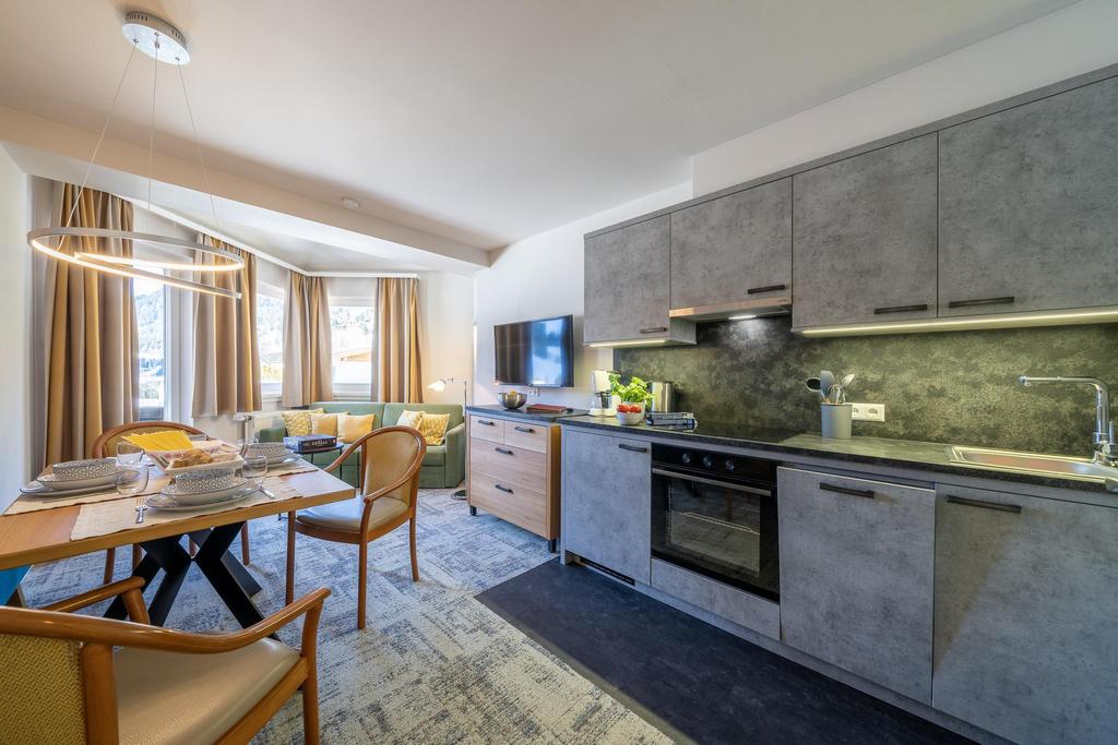 Wohnzimmer_Maibrunn3