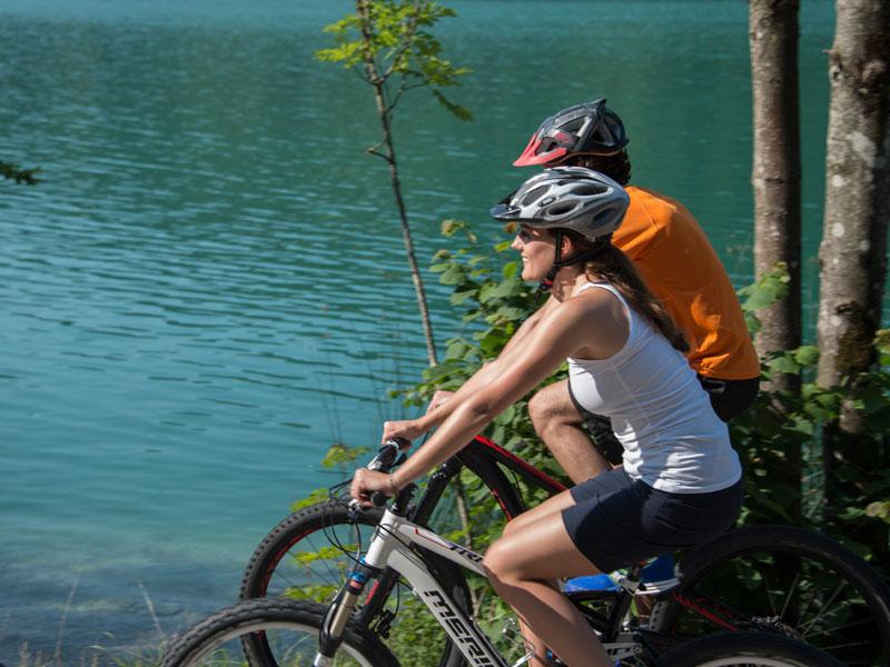 radfahren-im-salzkammergut-by-stmg