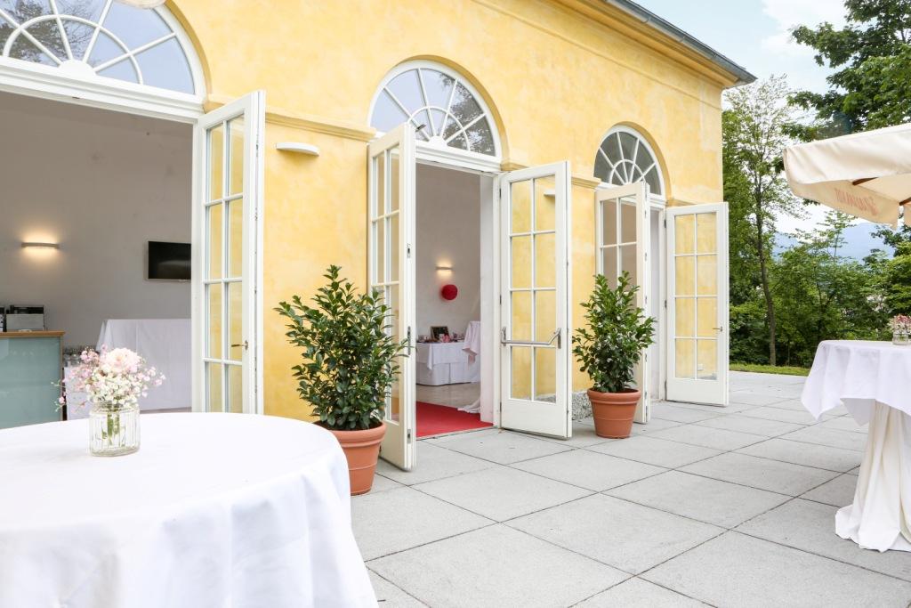 Eingang bei den Stallungen
