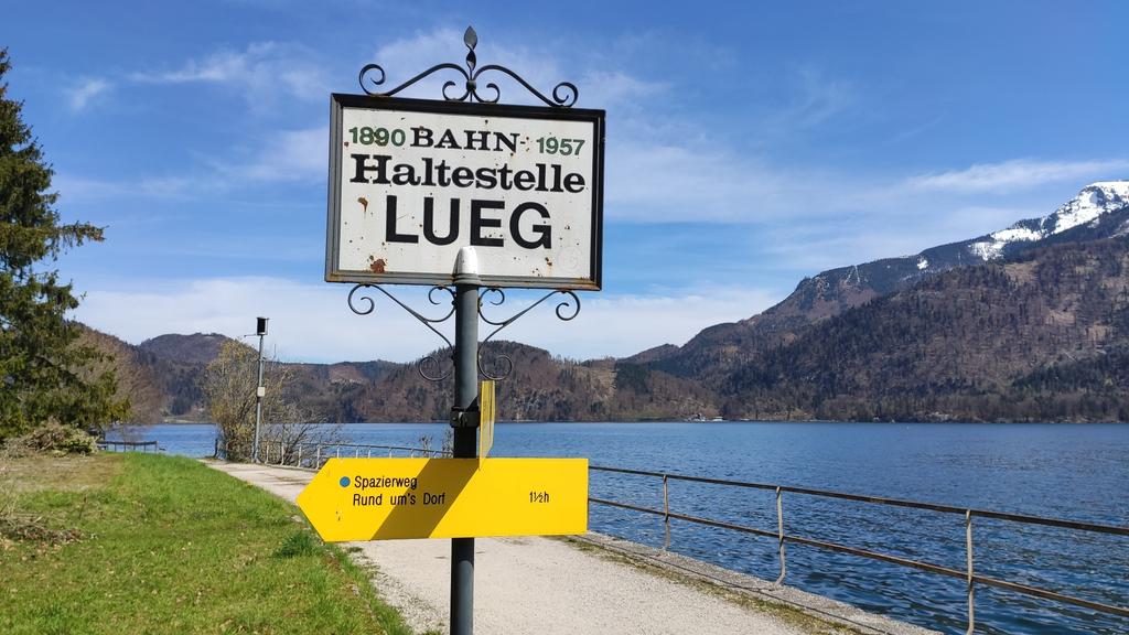 Haltestelle Lueg am Mondsee