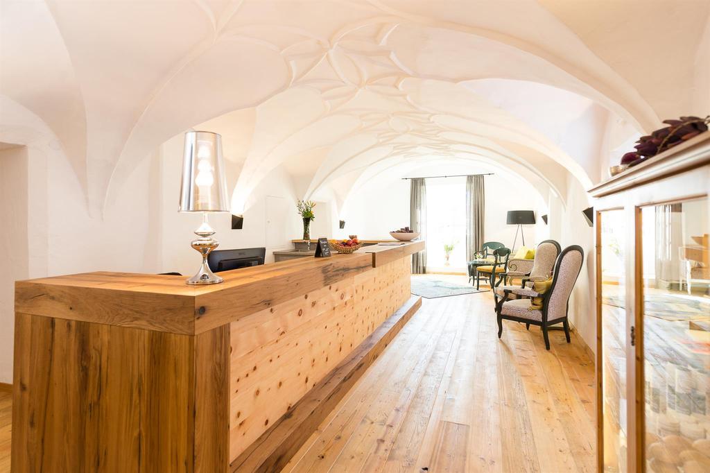 Hotel Rezeption in der 1. Etage