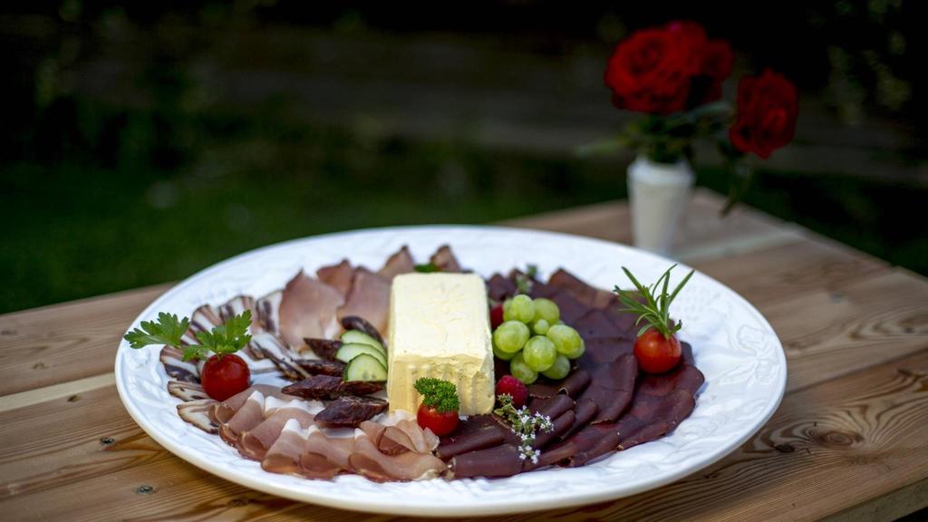 Jause im Wildparkstüberl