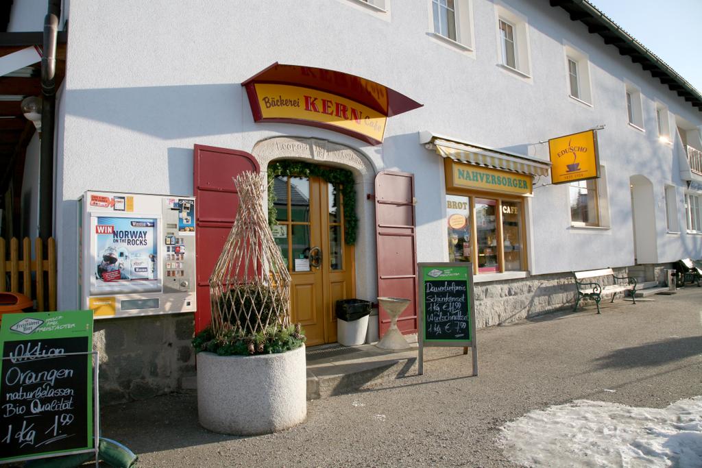 Cafe-Bäckerei Kern Grünbach
