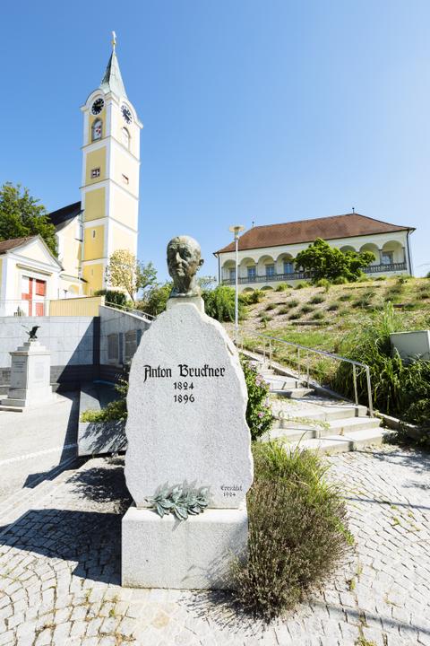 Anton Bruckner Denkmal