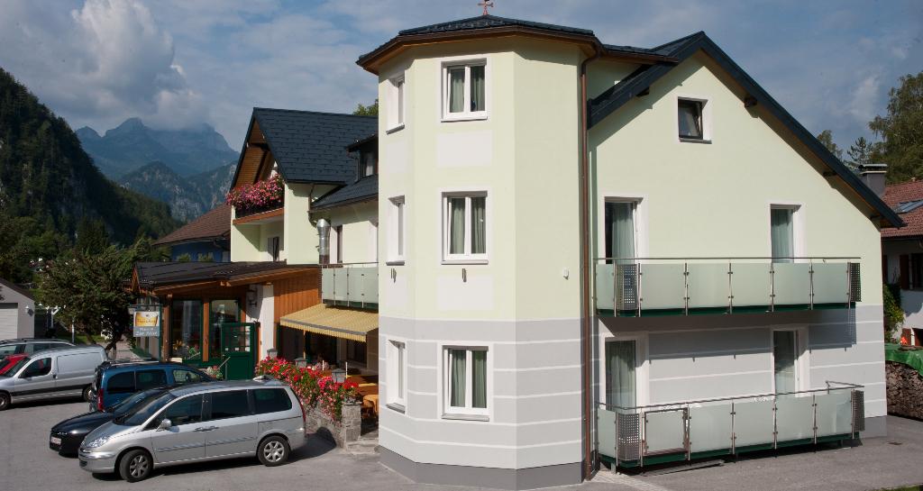 Attersee-Hotel _Gasthaus-Pension_ zur Nixe