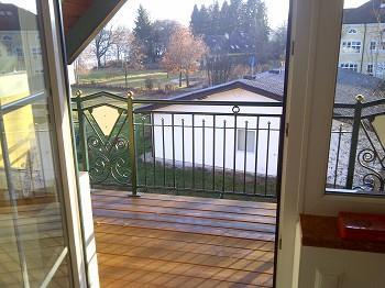 Terrasse mit Aussicht Dachgeschoß-Wohnung