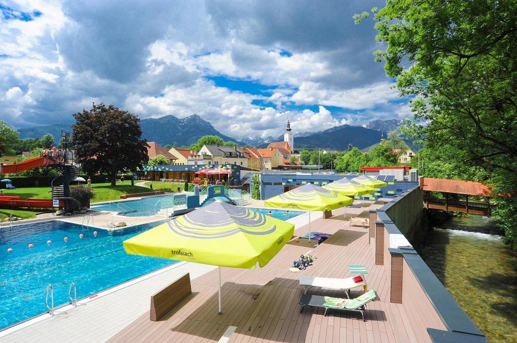 Badespaß im Freibad Trofaiach
