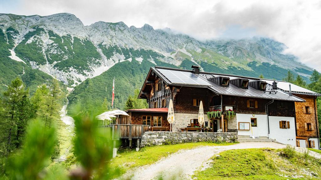 Hütte im Karwendelgebirge