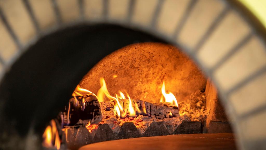 Holzofen in Pizzeria