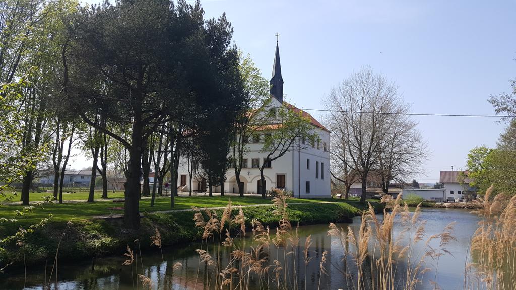 Schloss Wildenau