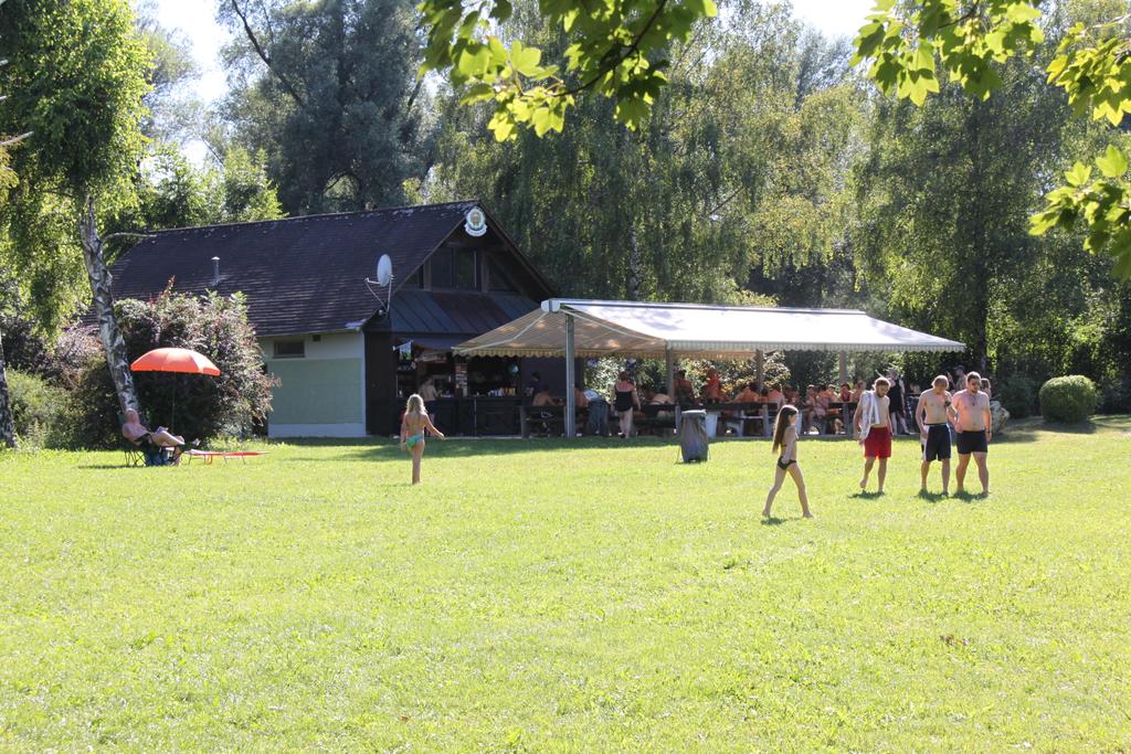 Kiosk am Ausee beim Lindenhügel