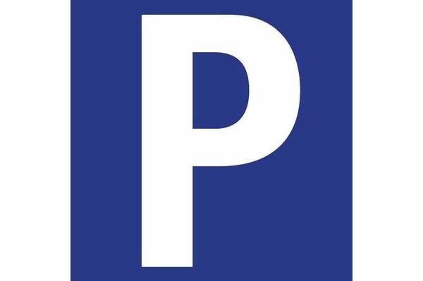 Parkplatz-Piktogramm_600x400.jpg