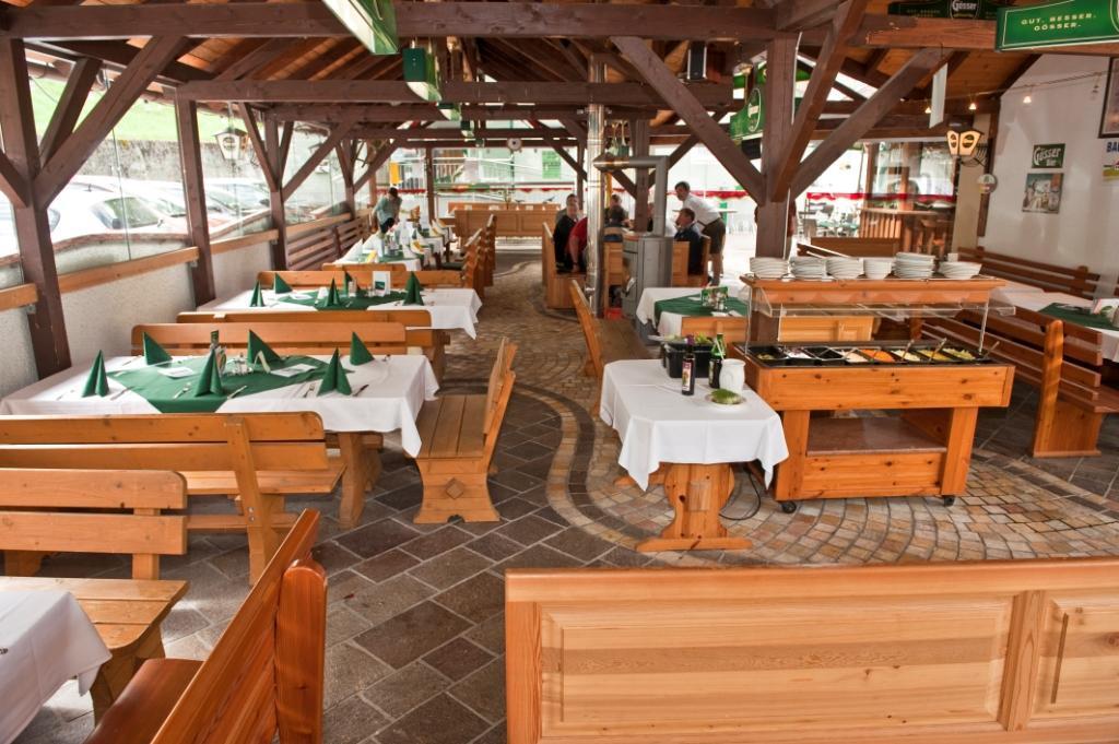 Schröcker Gastgarten