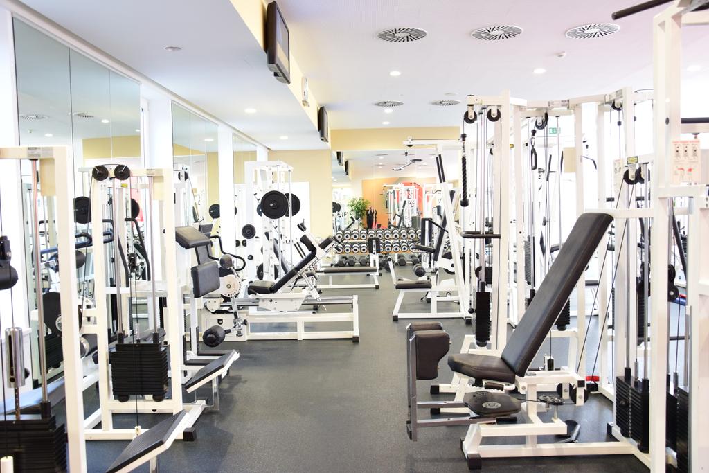 Kraftbereich im Fitness-Studio Therme Geinberg