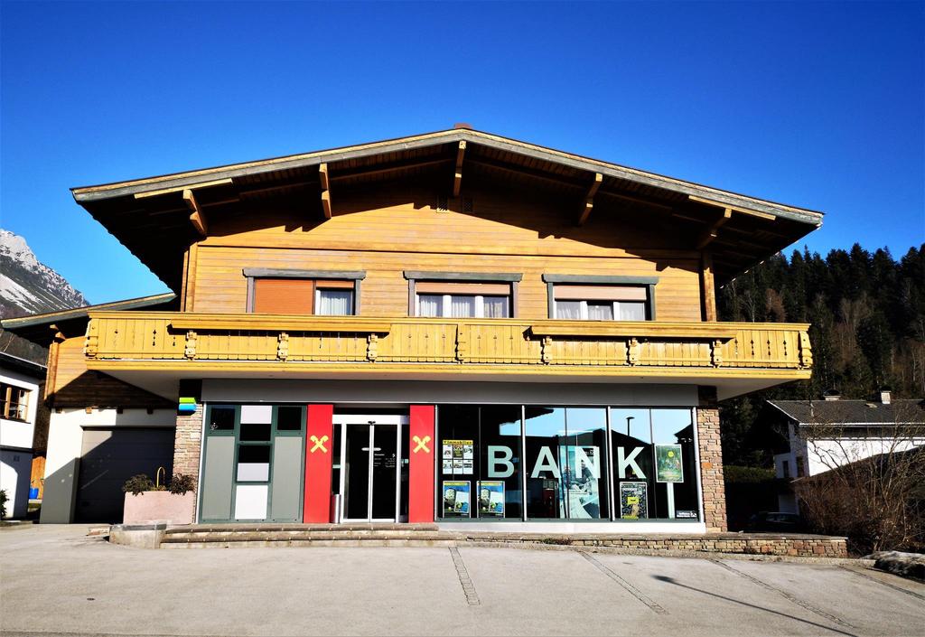 Raiffeisenbank Scheffau_Außenansicht