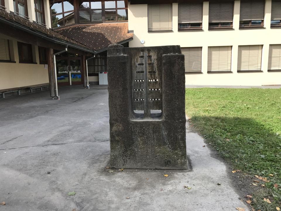 Herbert Albrecht, Brunnen aus Kalkstein, 1983