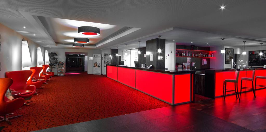 Rezeption + Lobby