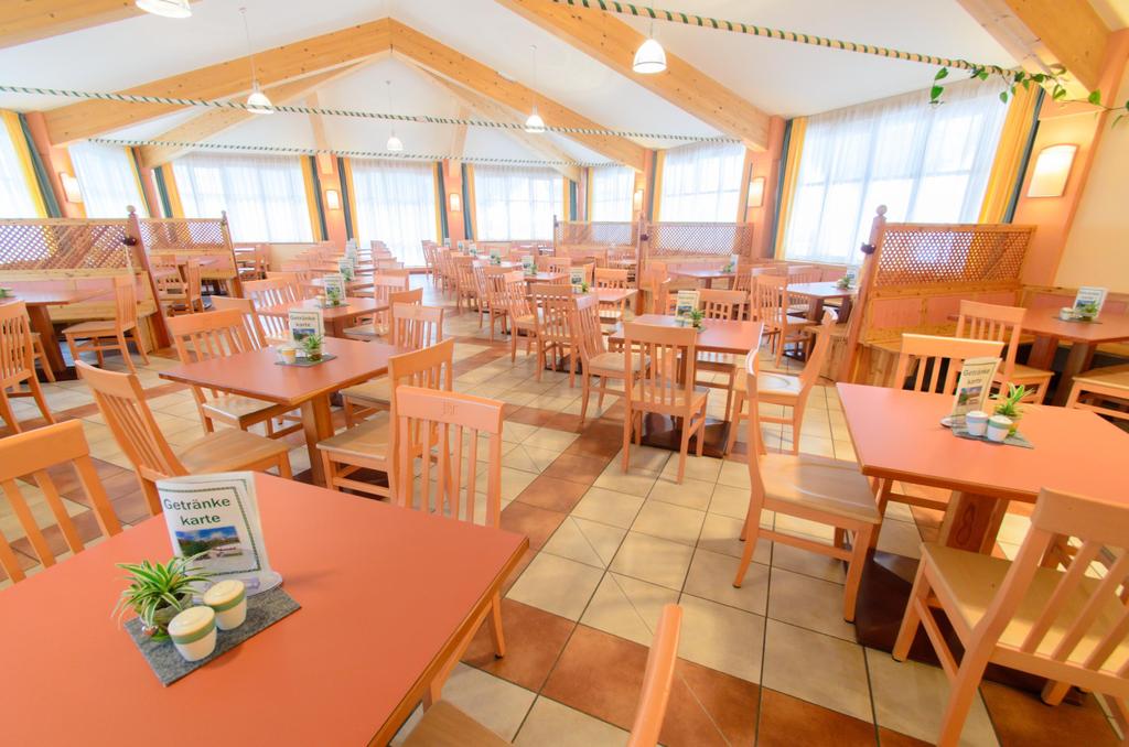 JUFA Hotel, Speisesaal