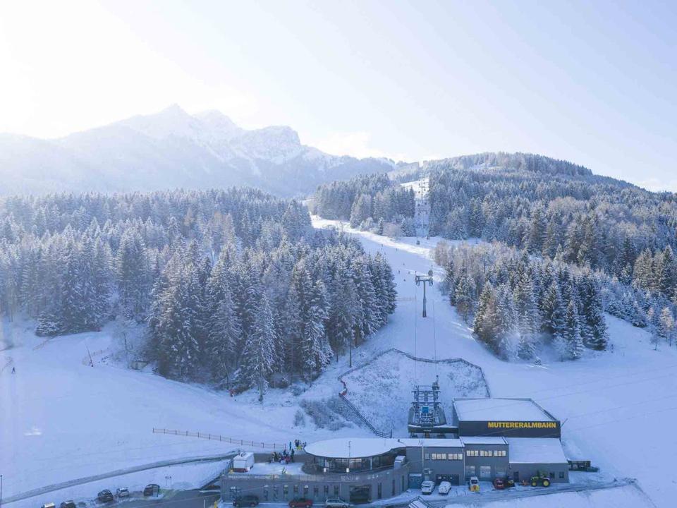 Muttereralm-Bergbahn-Winter.jpg
