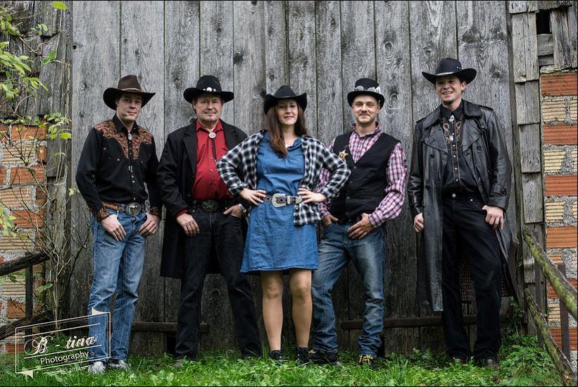 Still Country Band