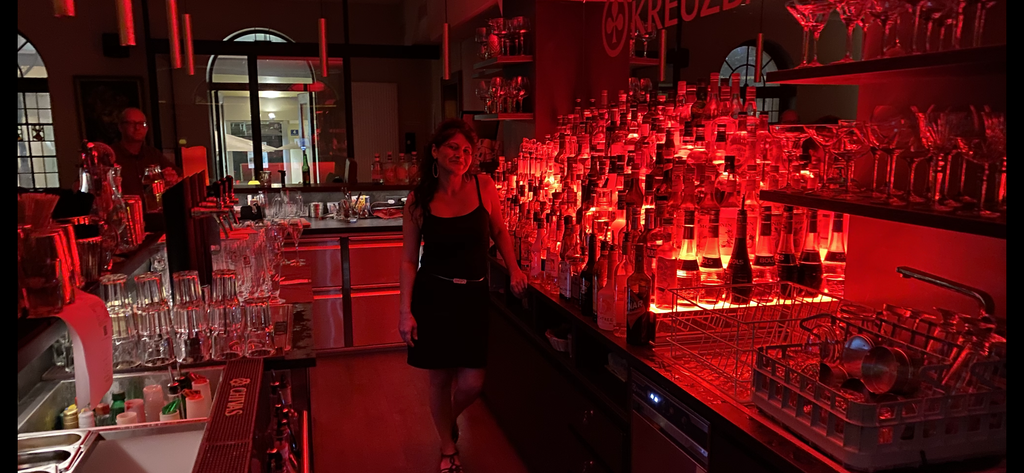 Kreuz Bar