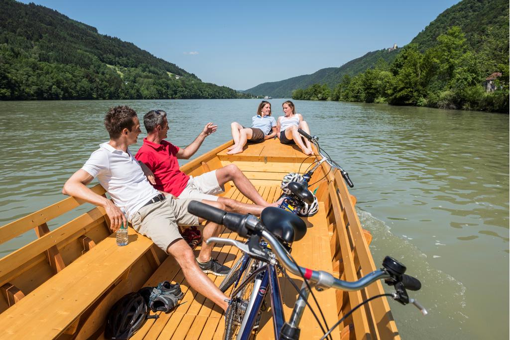 Zillenfahrt auf der Donau