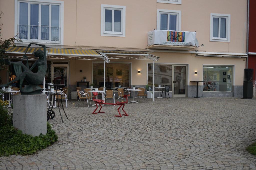 KUNSTradln Galerie & Cafe